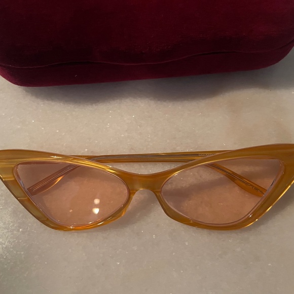 AUTHENTIC GUCCI Yellow Cat Eye Sunglasses - Picture 3 of 5
